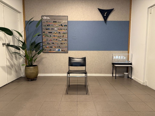 Spectrum | Martin Visser | SE 06 | Pelle nera con fibbia | 6x