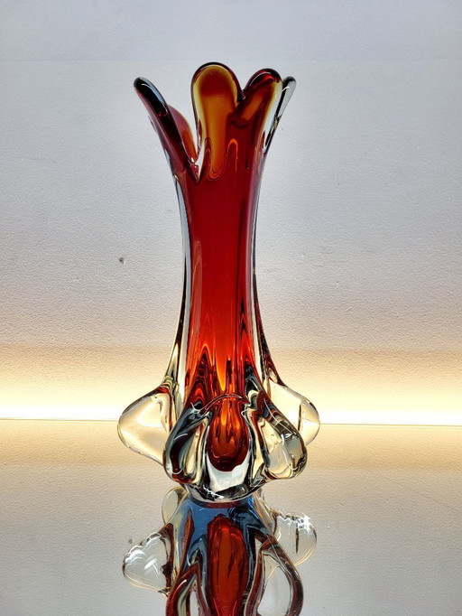 Jarrón orgánico de vidrio multicolor de Murano, técnica Somserso, Italia