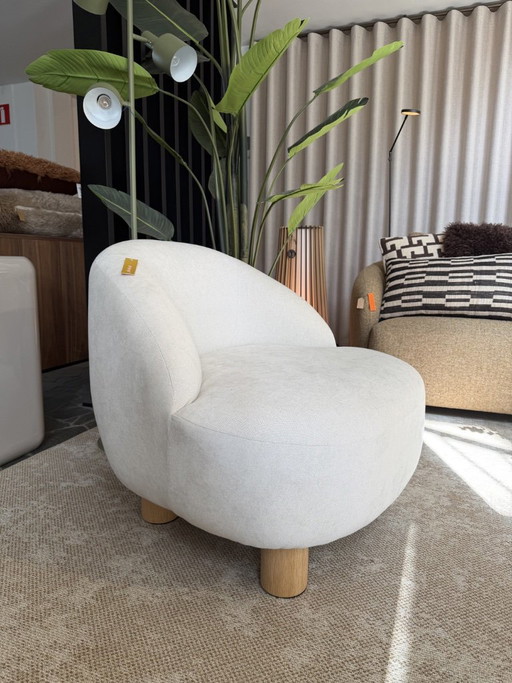 DYYK - Sillón beige con patas de roble