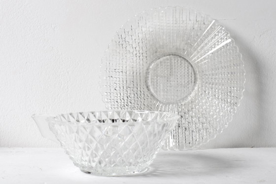 Image 1 of Servizio da tè in vetro trasparente di metà secolo / Decorazione con taglio a diamante / 4 tazze + 4 piattini / Italia / Anni '6