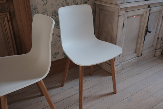 Image 1 of Vitra HAL Wood stoelen - set van 4 - wit/eiken