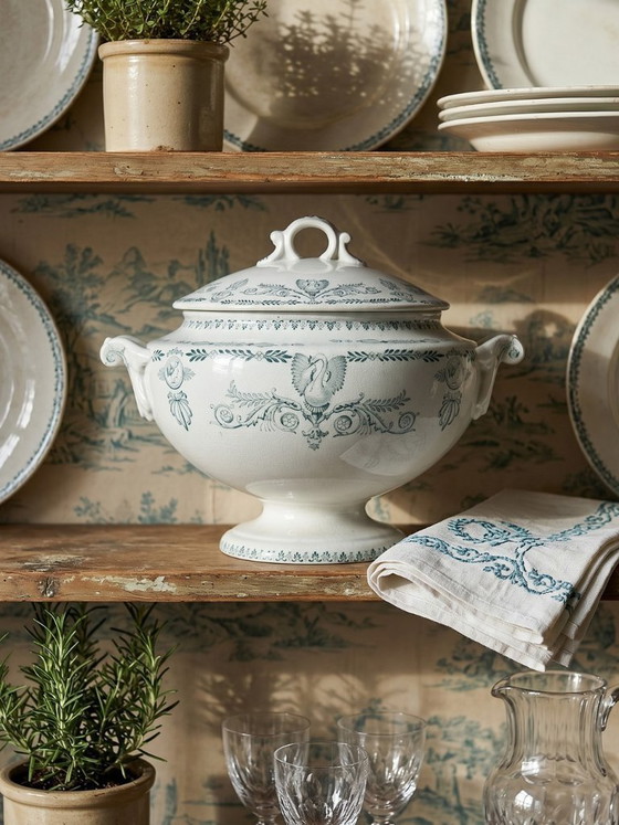 Image 1 of Large antique K&G Lunéville Compiègne pattern ironstone tureen