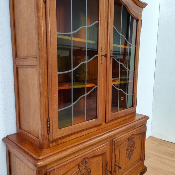 Image 1 of Mobiletto vintage in stile country Queen Anne, vetrina, credenza, mobile per porcellane