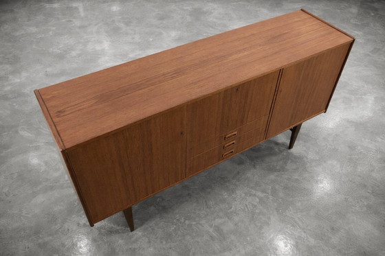 Image 1 of Buffet haut en teck, style scandinave moderne classique vintage, avec tiroirs, années 1960