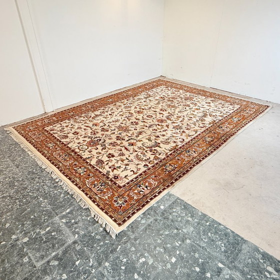 Image 1 of Large vintage rug with floral pattern