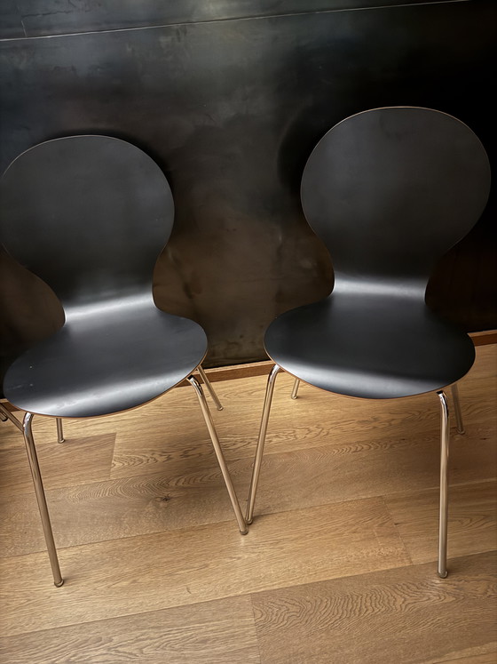 Image 1 of 2 chaises papillon noires