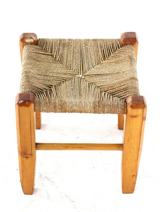Image 1 of Tabouret/table d'appoint vintage en rotin