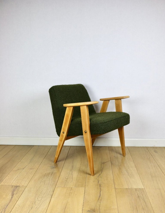 Image 1 of Poltrona Chierowski 366, anni '70, boucle vintage verde oliva - legno chiaro