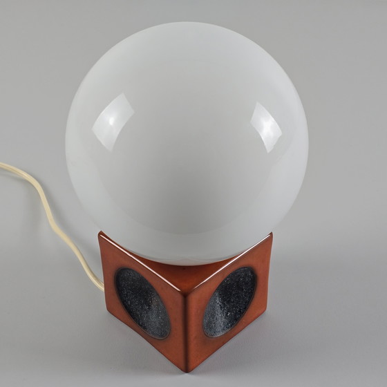 Image 1 of Vintage 1970S Tischlampe mit Opalglas Globus Schatten & Keramik Basis