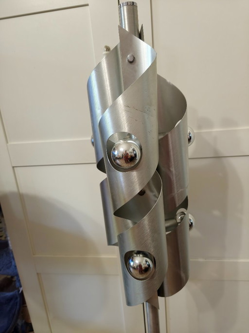Vloerlamp in ruimtetijdperk – vloerlampen, Aluminium (photo 2 of 16)