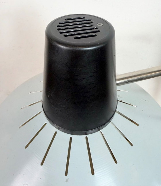 Image 1 of Grijze industriële bureaulamp van Elektrosvit uit de jaren 70, geschikt voor in een fabriek.