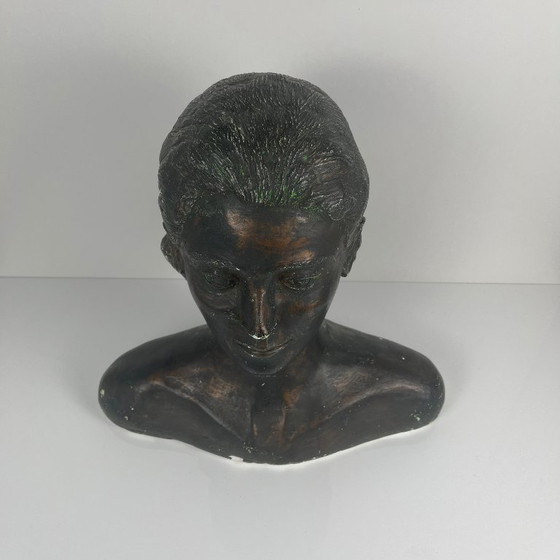 Image 1 of Neoclassicistische gipsen buste van een vrouw, vervaardigd door M. Mongey, 20e eeuw.
