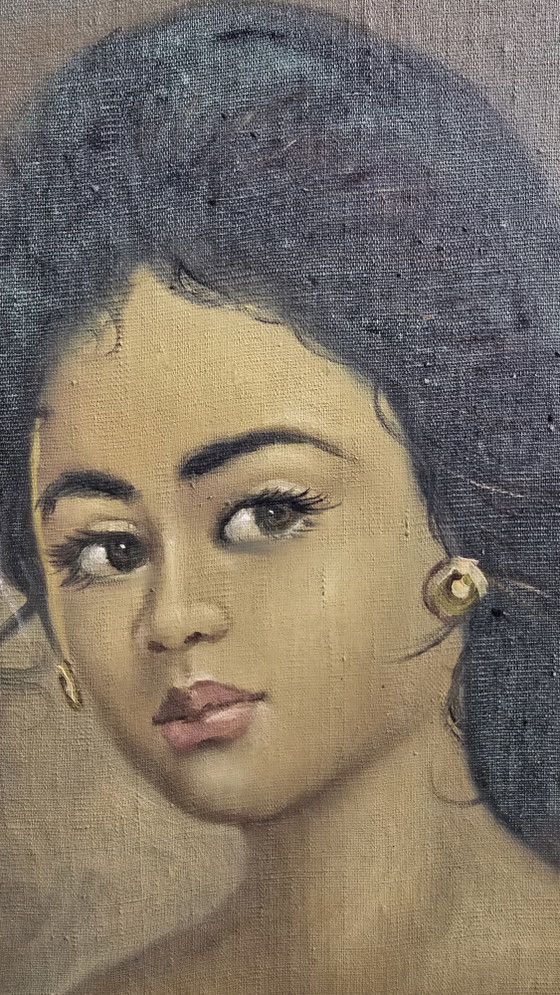 Coppia di 2 Dipinti Indonesiani Vintage Anni '70 – Cornice in Juta / Stile Tretchikoff – Dipinti e disegni (photo 12 of 15)