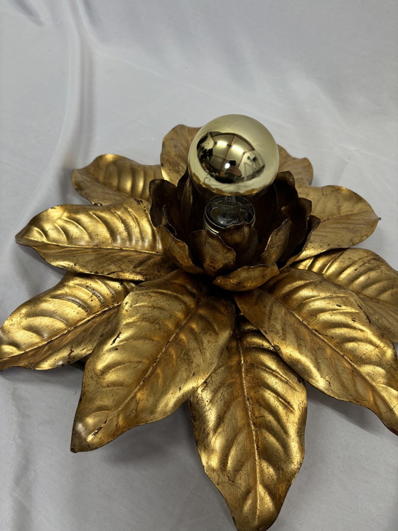 Image 1 of Applique murale vintage Hollywood Regency, fleur dorée