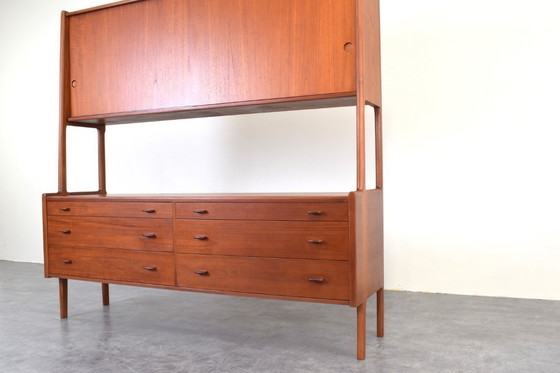 Image 1 of Credenza danesa Mid-Century modelo RY-20 de teca de Hans Wegner para Ry Møbler