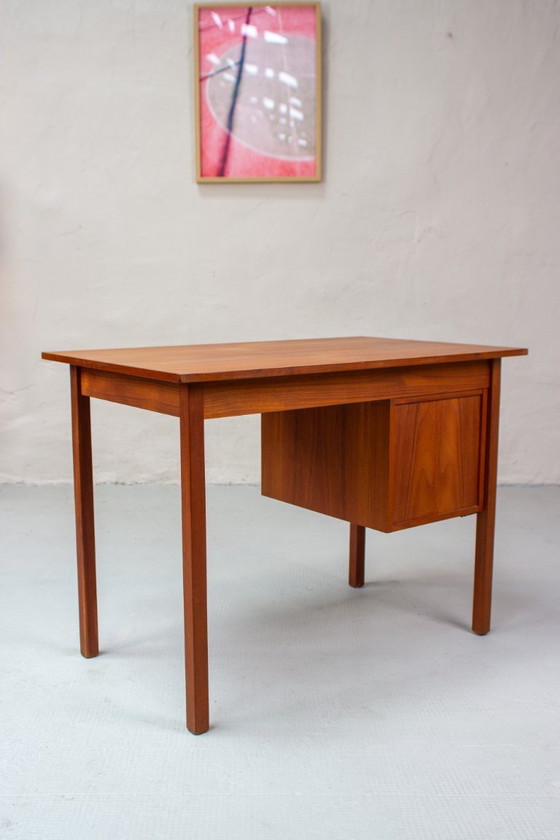 Image 1 of Scrivania vintage in teak, stile danese di metà secolo, anni '60.