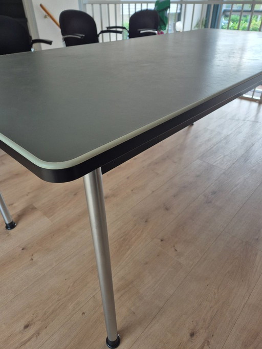 Gispen 515 Tisch
