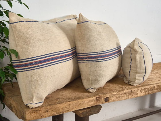 Antique linen pillow with blue and red stripes - Dimensiones: 50x50-2, Rustic (photo 4 of 6)