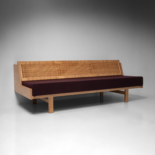 Canapé-lit modèle GE258 en chêne et rotin, conçu par Hans J. Wegner pour Getama, Danemark, 1954 – daybeds, Wood, Wool