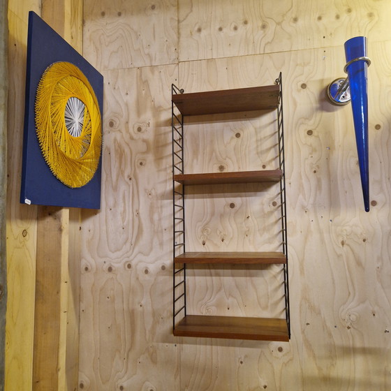 Image 1 of Nisse Stringing boekenrek String wandrek jaren 60  boekenrek