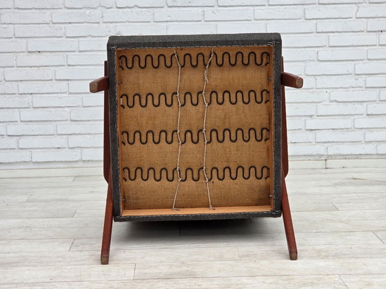Image 1 of Sillón danés de respaldo alto de la década de 1970, tapizado en tela y madera de teca.