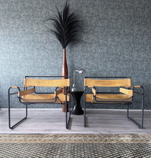Ensemble de 2 chaises vintage Wassily - Knoll Gavina/ Early Edition