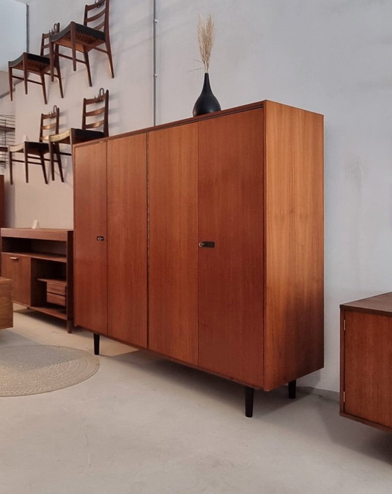 Armoire Mid Century – Wood (photo 23 of 23)