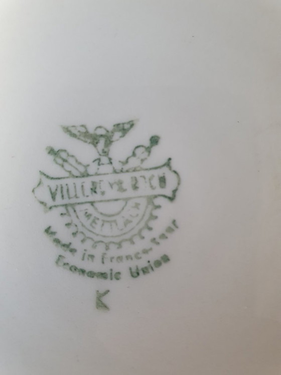 Image 1 of Twee vintage Villeroy-Boch dekselschotels 1947-1956