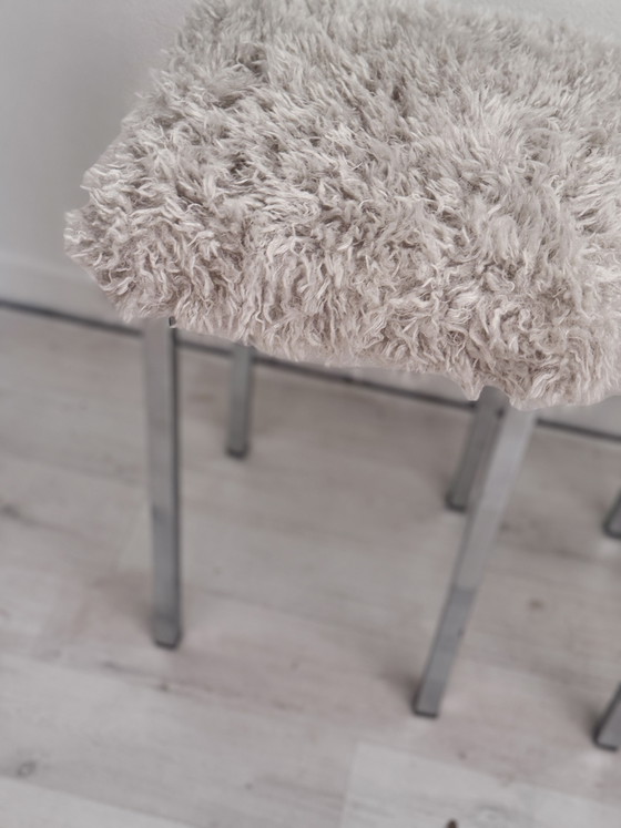 Image 1 of 2 sgabelli vintage con base cromata e rivestimento soffice