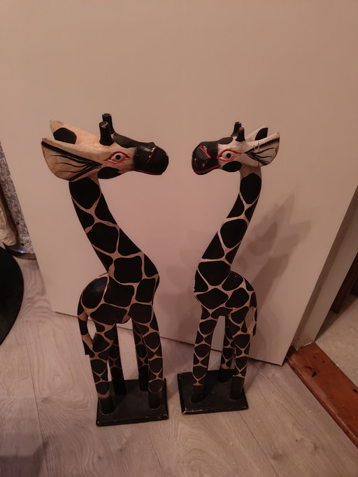 2 girafes en bois