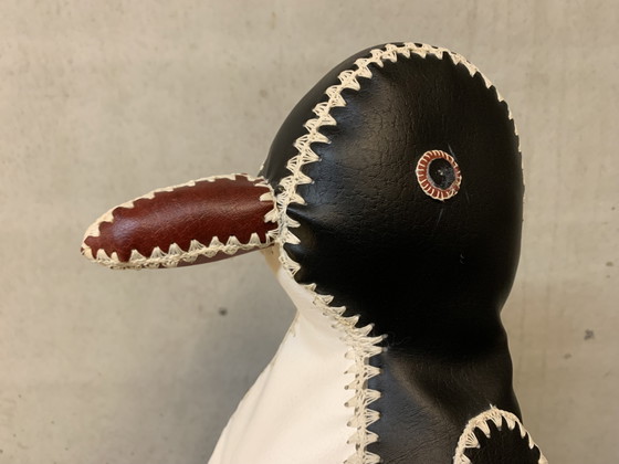 Image 1 of Kunst - nijverheid , Pinguïn, decoratief of als deurstopper. In de stijl van Dimitri  Omersa.