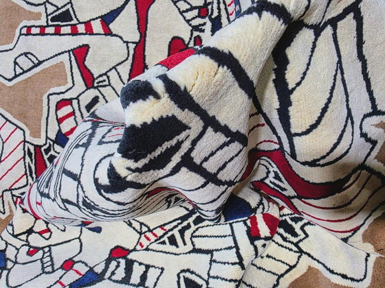 Handgeknoopt wollen tapijt – Abstracte kunst geïnspireerd op Jean Dubuffet (305 x 200 cm) (photo 6 of 11)