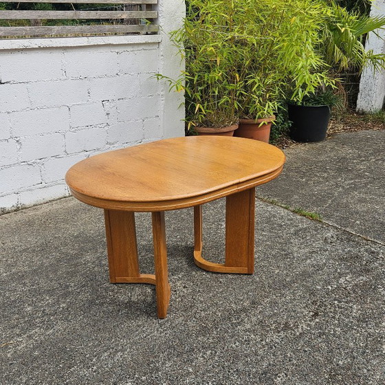 Image 1 of Table de salle à manger danoise extensible - Table de salle à manger post-moderne - années 80