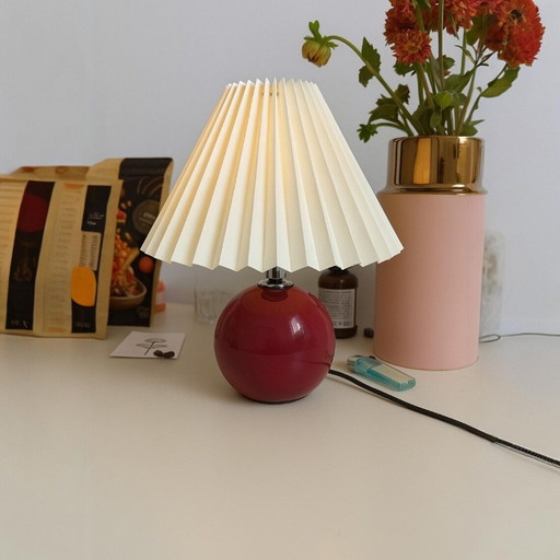 Lampe de table plissée vintage | Abat-jour en tissu festonné | Lampe de chevet en céramique