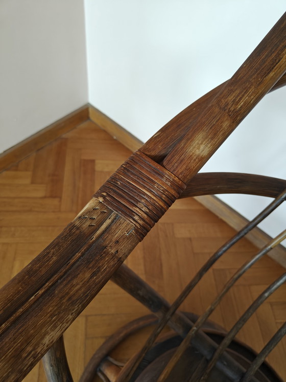 Set Rattan Mid-Century | Sedia, Sedia Girevole & Tavolo in Vetro Fumè – Set da salotto, Glass (photo 13 of 15)