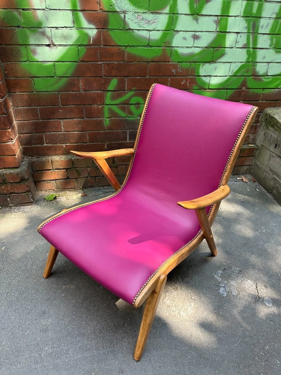 40er Jahre Lounge Chair | Buche & pinkes Echtleder – Stühle und Loungesessel, Leather, Wood (photo 3 of 5)
