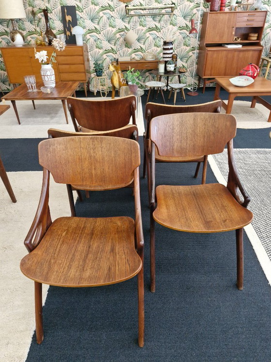 Image 1 of Set of 6 Vintage Danish Chairs – Arne Hovmand-Olsen