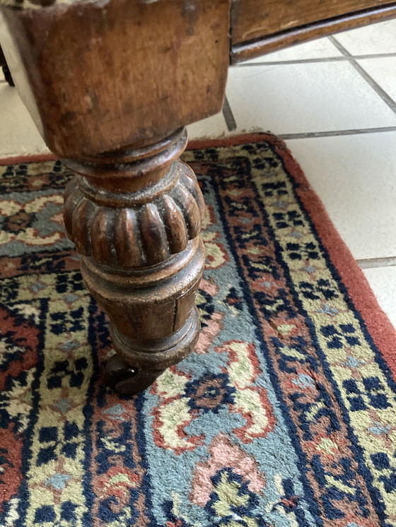 Image 1 of Antieke Ridderstoel traf Houtsnijwerk 