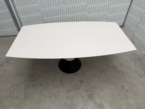 Image 1 of Mesa de comedor Arco Balance - Dune (crema) - Arnold Merckx