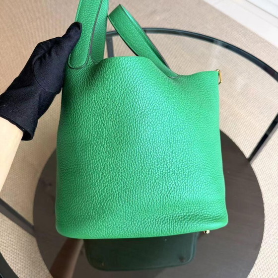 Image 1 of HERMES PICOTIN 22 - BAMBOU VERT VERTIGO CLEMENCE LEER GOUD HARDWARE