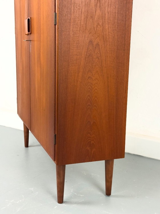 Image 1 of Deense kast in teakhout van Børge Mogensen voor Søborg Møbelfabrik, jaren 60