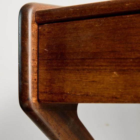 Image 1 of MK11826 Teakhouten drijvend nachtkastje van Sigfred Omann voor Ølholm Møbelfabrik