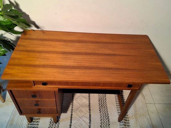 Image 1 of Scrivania vintage MDK fuori dal vaso degli anni '60