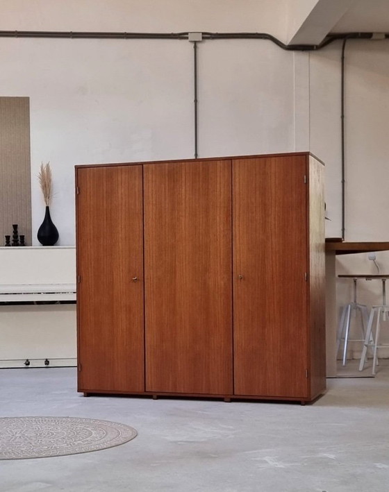 Image 1 of Mid Century kledingkast