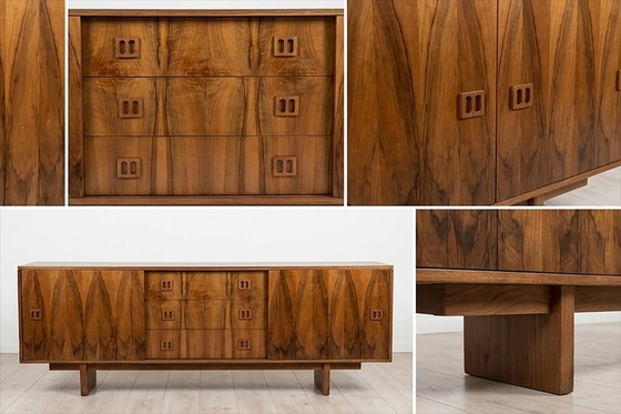 Credenza ungherese Mid-Century Modern, anni '60 – Credenze con vetrina, Legno, Mid Century Modern (photo 3 of 4)