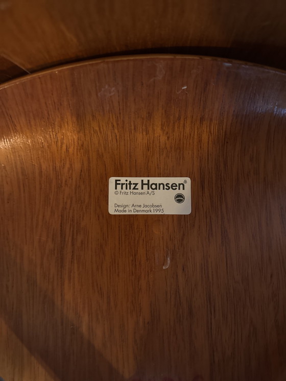 Image 1 of Original Fritz Hansen Series 7 chairs (Arne Jacobsen). Stackable. Labels included. Only available as a set of 6.