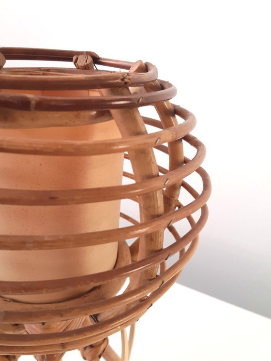 Image 1 of Beautiful vintage rattan table lamp, mcm bedside lamp rattan
