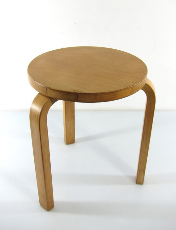 Alvar Aalto vintage plywood Artek 60 stool (photo 4 of 8)