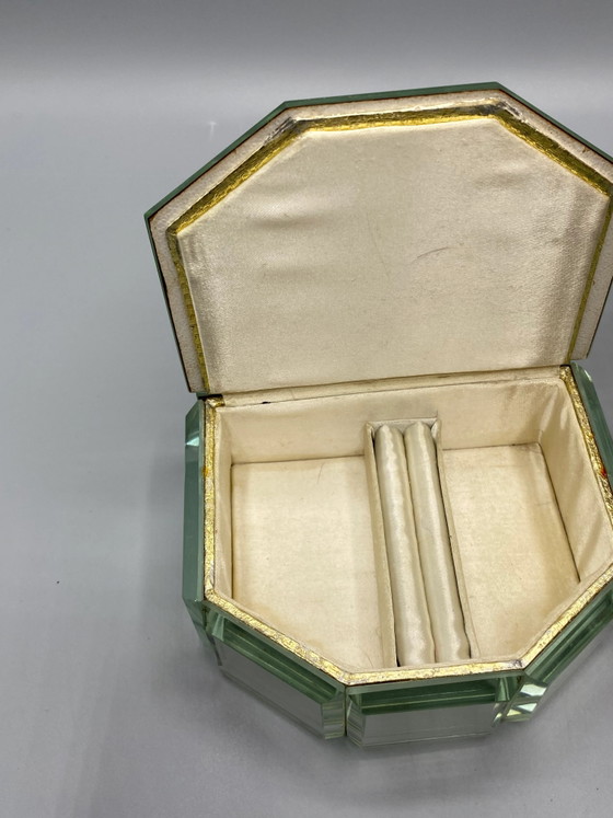 Vintage sieradendoos met afgeschuinde randen en gravures en spiegelend oppervlak. – Glazen & Karaffen, Glass (photo 5 of 8)
