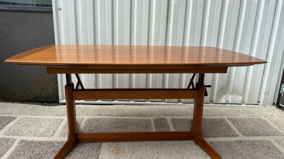 Image 1 of Mid-century salontafel in hoogte verstelbaar en uitschuifbaar
